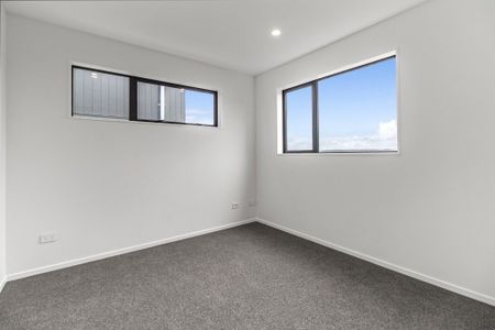 Easy Care, Brand New Townhouse - Photo 5