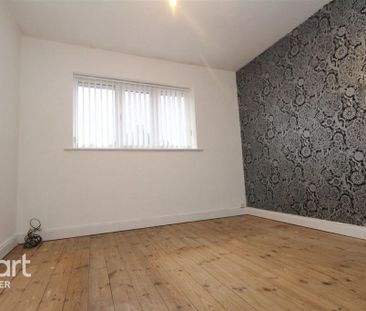 3 bedroom semi-detached house to rent - Photo 6