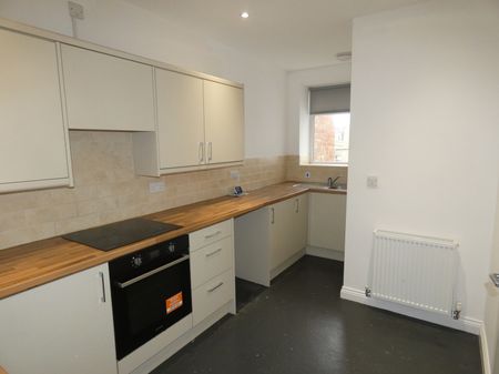 Station Road Flat 6 - Photo 4