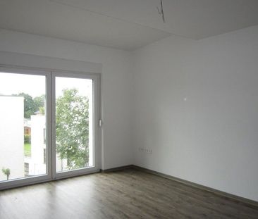 Hier fühlen Sie sich wohl: schöne und gut ausgestattete 3-Zi.-Wohnu... - Foto 1