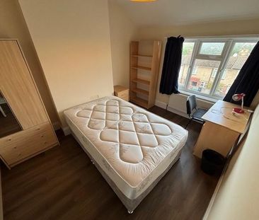 5 bedroom terraced house to rent - Photo 2