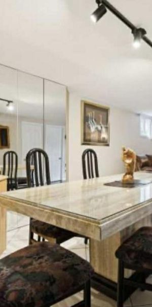 Grand logement 1 chambre à louer - tous les frais inclus !! 1400$/mois - Photo 1