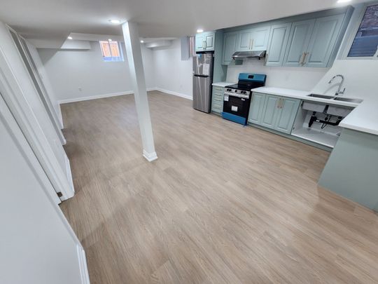 For Lease - 268 Bonnieglen Boulevard, Caledon, Ontario - Photo 1