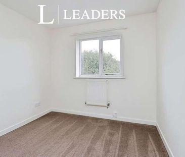 Newry Park East, Chester, CH2 - Photo 2