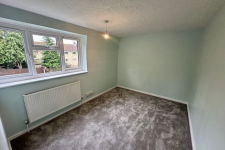 Elizabeth Road - Photo 3