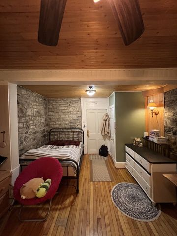 Superbe loft grandeur 1 1/2, Vieux-Québec Juillet - Photo 2