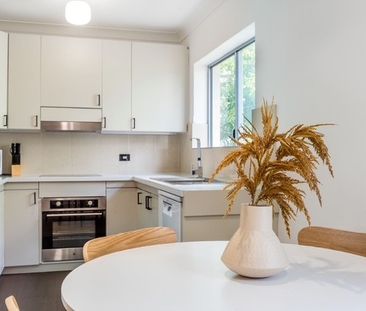 2/666 Kingsford Smith Drive, Hamilton QLD 4007 - Apartment For Rent... - Photo 2