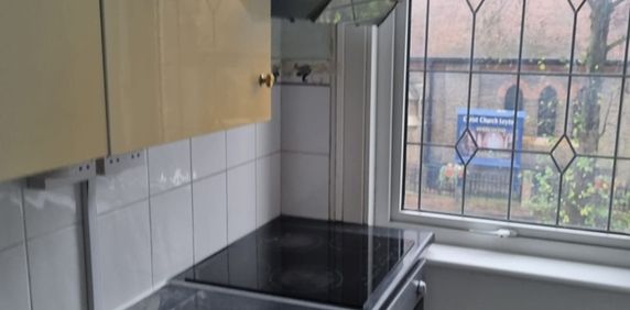 Studio Flat, Francis Road, E10 - Photo 2