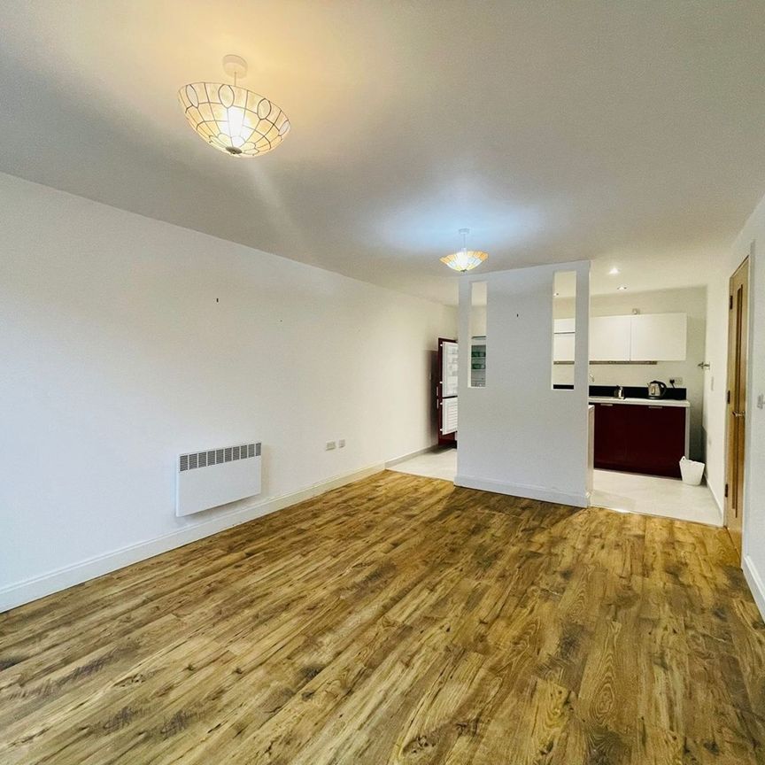 2 Bed Flat, Southside, B5 - Photo 1