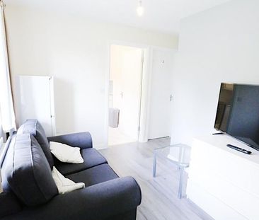 4 bedroom house share to rent - Photo 3