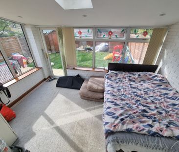 Beech Close, Corby - Photo 2