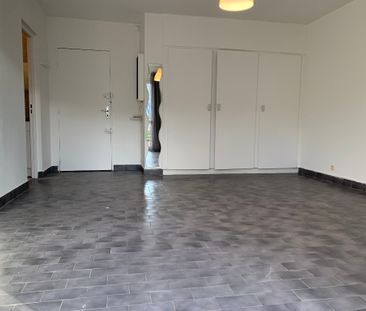 Location Appartement 1 pièce 31m² AIX EN PROVENCE 13100 - Photo 1