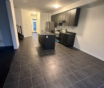 For Lease - 116 Velvet Way, Thorold, Ontario - Photo 3