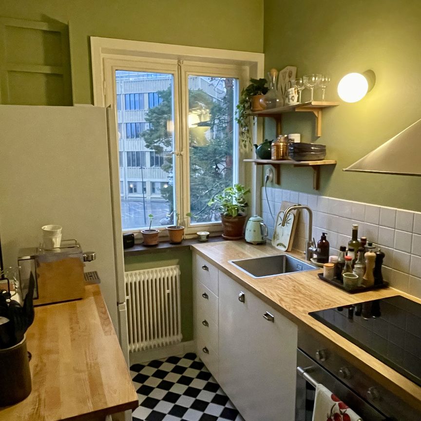 Oktobergatan, Hägersten - Photo 1