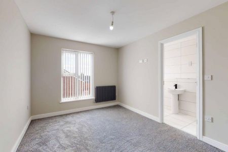 2 bedroom flat to rent - Photo 3