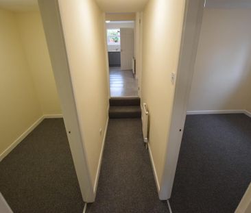 3 bedroom end of terrace house to rent - Photo 1