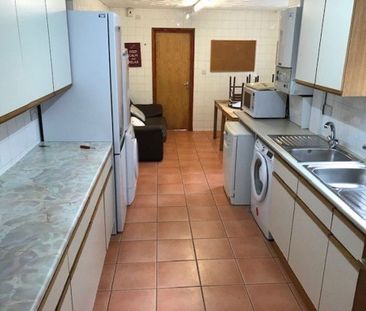 East Avenue, Cowley, Oxford - Photo 2