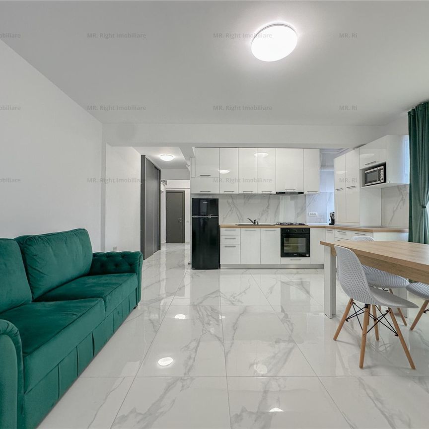 Apartament 3 camere central cu parcare si priveliste - Photo 1