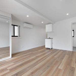 Convenience Plus! - Photo 2