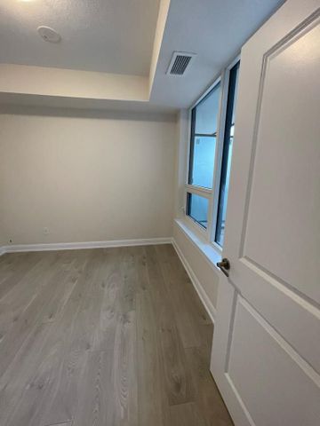 For Lease - 3220 William Colston Avenue Unit# 301, Oakville, Ontario - Photo 4