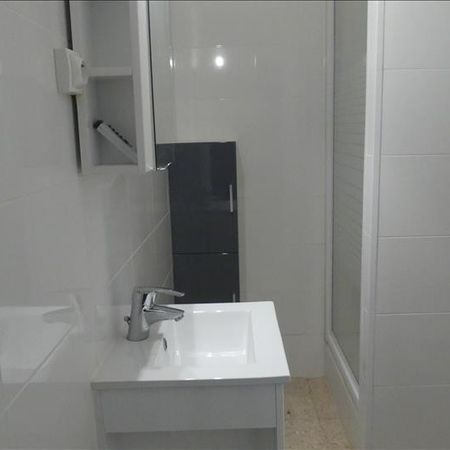 Location Appartement 2 pièces 32m² - Photo 3