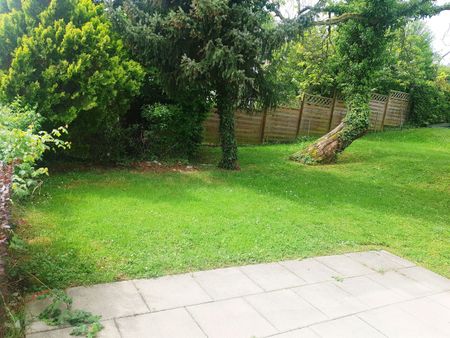 Bright and cozy apartment - Photo 3