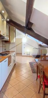 Mansarda in affitto - Photo 1