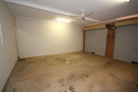 Three Bedroom Duplex in Eastside - Photo 4