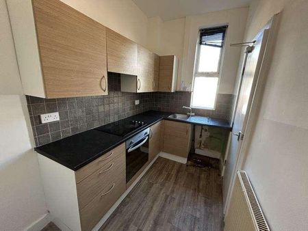 Compton Crescent, Harehills, LS9 - Photo 4