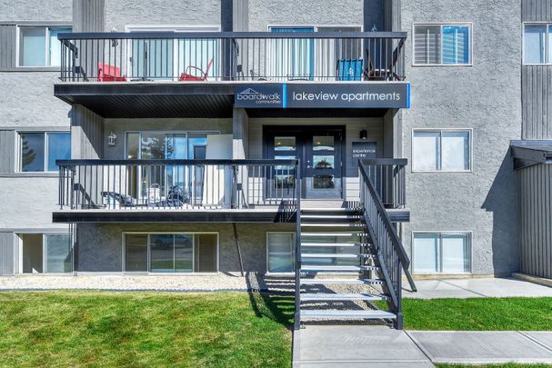 H 5320 Lakeview Dr. SW, Calgary - Photo 1