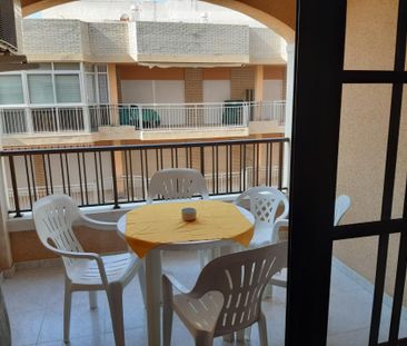 Apartamento de alquiler en Azorin, 18, Guardamar Playa - Photo 2