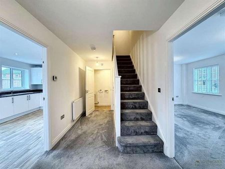 Kirkland Drive Garstang, Preston, PR3 - Photo 4