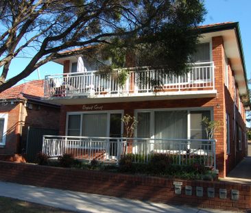 Convenience and Location - Photo 3