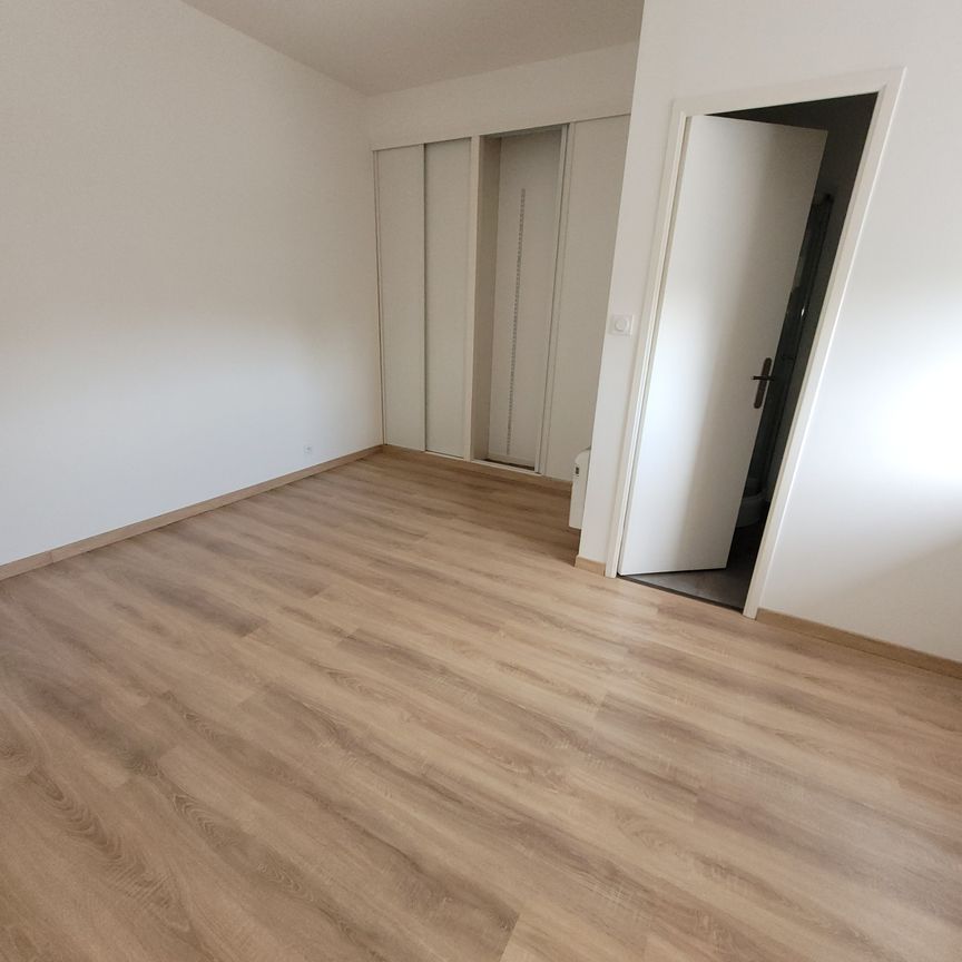 Location Appartement 2 pièces 40m² TROYES 10000 - Photo 1