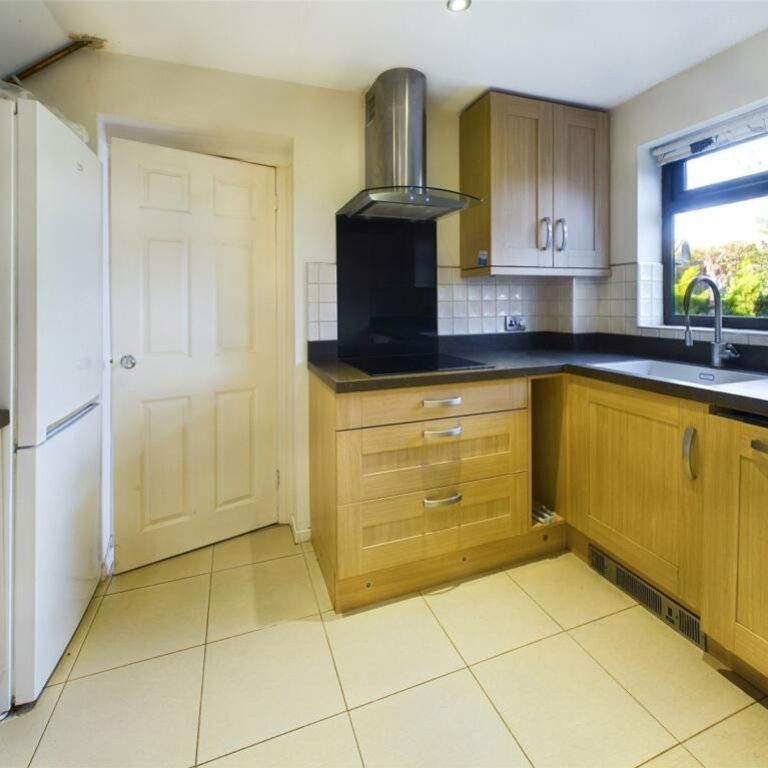 6 Jayne Close, Nottingham - Photo 1