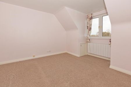 16 Cuttles Court, Comber, BT23 5YR - Photo 4