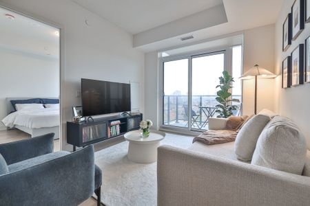 For Lease - 202 Burnhamthorpe Road Unit# 1904W, Mississauga, Ontario - Photo 5