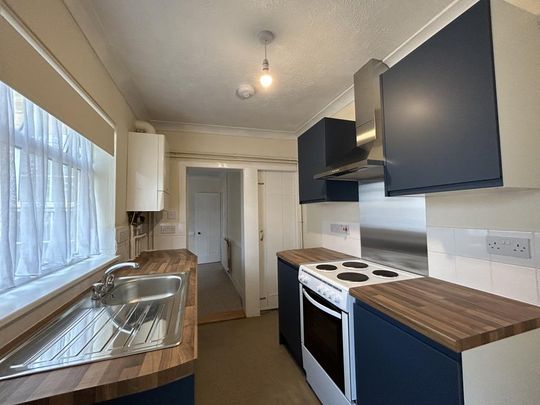 2 bedroom terraced house to rent - Photo 1