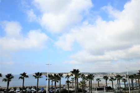 Appartement T2 SIX FOURS LES PLAGES - Vue Mer - Plage Bonnegrace - - Photo 2