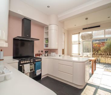 3 bedroom detached house to rent - Photo 6