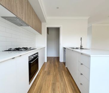 Modern Family Living in Armstrong Creek - Photo 6