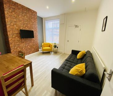 3 bedroom terraced house to rent - Photo 1