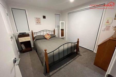 Easy Peasy Pakanga Squeezy! - Photo 3