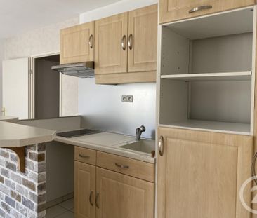 Location Appartement 1 pièce 26m² BRIE COMTE ROBERT 77170 - Photo 2