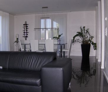 Charmante 3.5-Zimmer-Dachwohnung in Schönenberg ZH – Modern, Ruhig ... - Photo 1