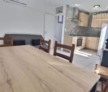 Appartement plein centre à 300m de la plage - Photo 3