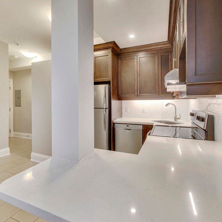 For Lease - 458 Oakwood Avenue Unit# 102, Toronto, Ontario - Photo 1