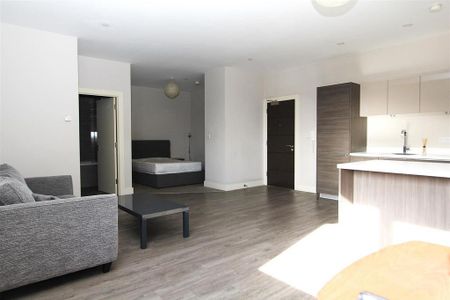 Studio to rent - Photo 3