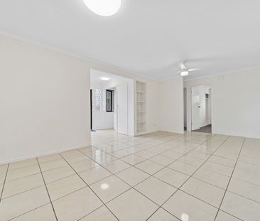 Low-Maintenance Living in the Heart of Eagleby - Photo 1