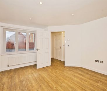 Modern 3 bed family home in Dorset - Photo 4